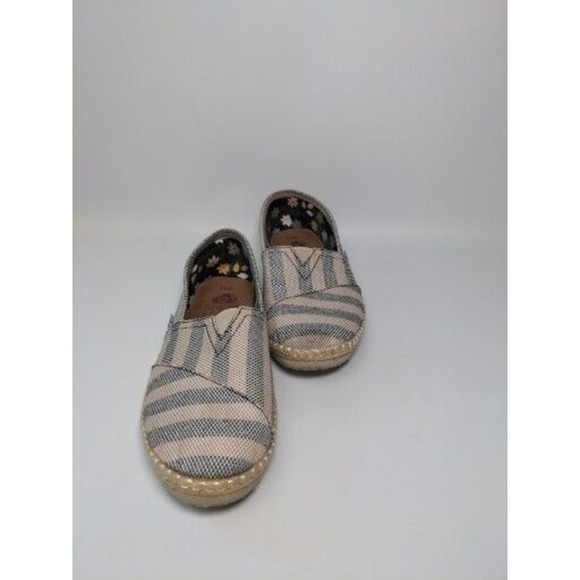 Bob's Skechers Women's Striped Textile Loafer Slip On Shoe Size 8.5 - Picture 1 of 16